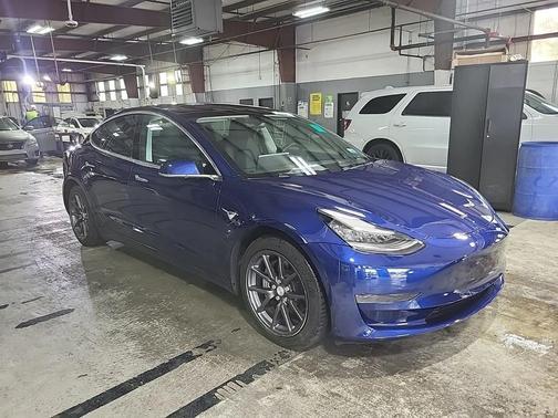 2020 Tesla Model 3 Standard Range