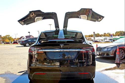 2021 Tesla Model X Long Range