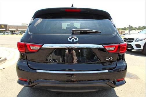 2017 INFINITI QX60 Base
