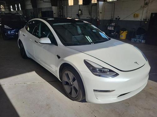 2023 Tesla Model 3 Standard Range