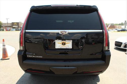 2019 Cadillac Escalade Luxury