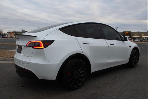 2023 Tesla Model Y Performance