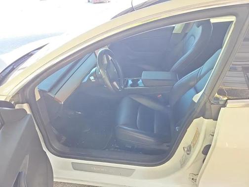 2019 Tesla Model 3 Performance