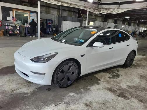 2023 Tesla Model 3 Standard Range