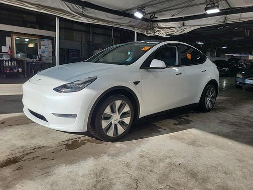 WHITE 2020 Tesla Model Y Long Range
