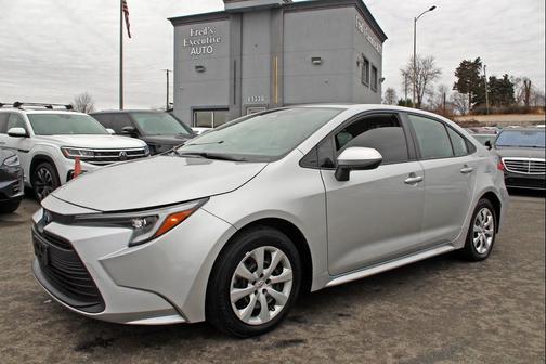 2024 Toyota Corolla Hybrid LE