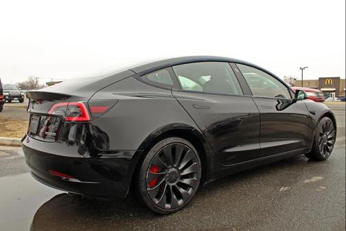 2023 Tesla Model 3 Performance