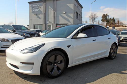 2021 Tesla Model 3 Standard Range Plus