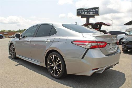 2019 Toyota Camry SE