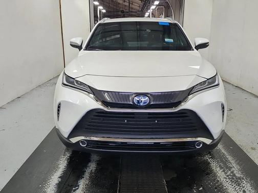 2022 Toyota Venza XLE