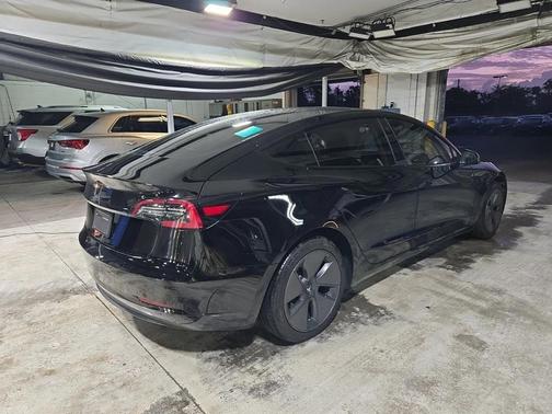 2022 Tesla Model 3 Standard Range