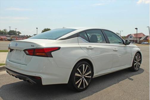 2021 Nissan Altima 2.5 SR
