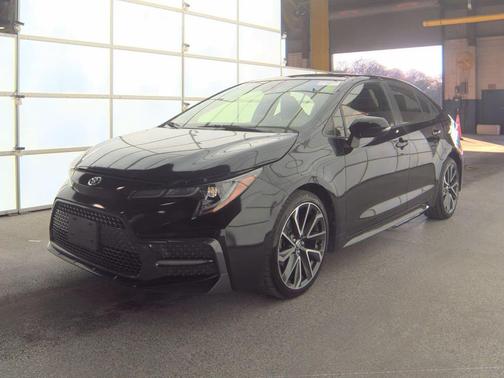 Black 2020 Toyota Corolla SE