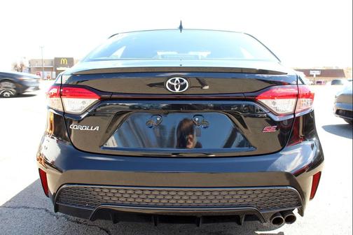 Black 2020 Toyota Corolla SE