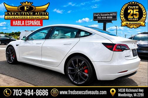 WHITE 2019 Tesla Model 3 Performance