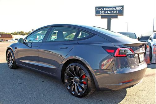 2023 Tesla Model 3 Performance
