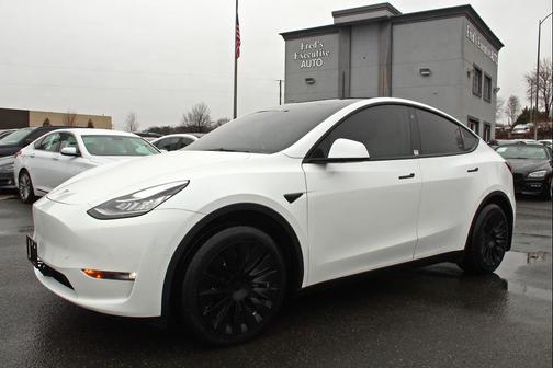 2022 Tesla Model Y Long Range