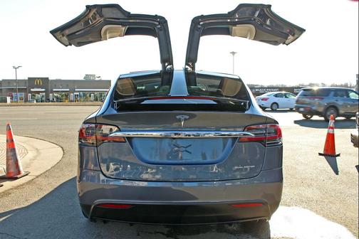 2020 Tesla Model X Long Range