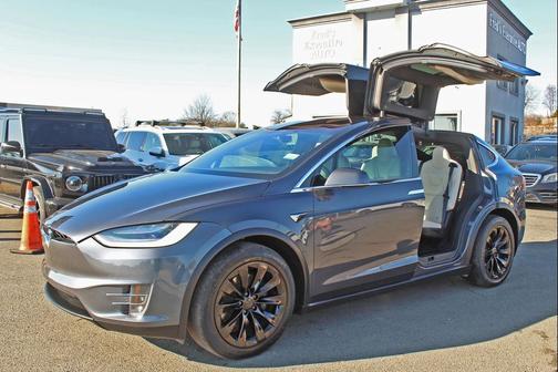 2020 Tesla Model X Long Range