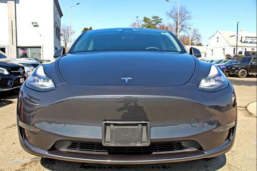 Gray 2024 Tesla Model Y Long Range