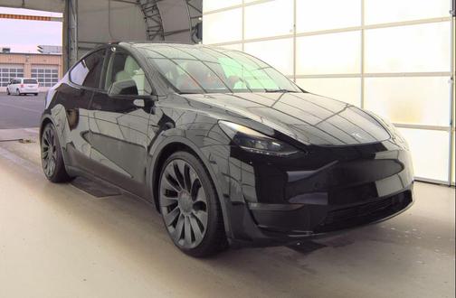 Black 2023 Tesla Model Y Performance