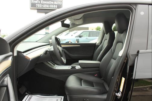 Black 2023 Tesla Model Y Long Range