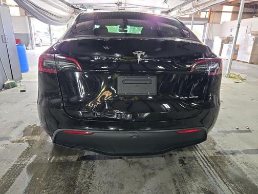 Black 2023 Tesla Model Y Long Range