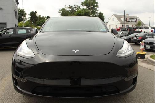 Black 2023 Tesla Model Y Long Range
