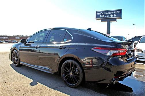 2023 Toyota Camry Hybrid SE