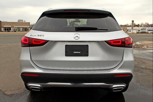 2021 Mercedes-Benz GLA 250 Base 4MATIC