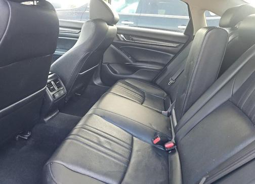 2022 Honda Accord Touring 2.0T