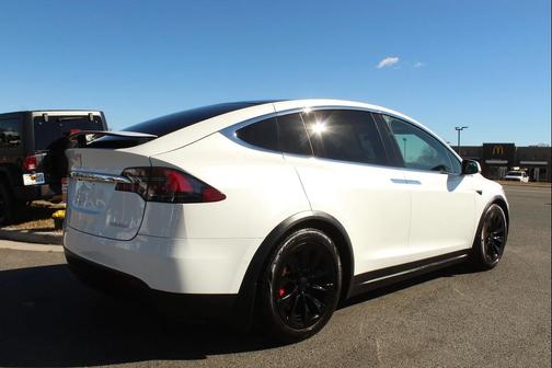 2019 Tesla Model X performance