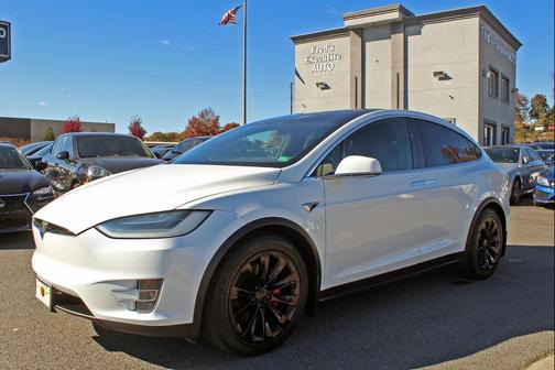 2019 Tesla Model X performance