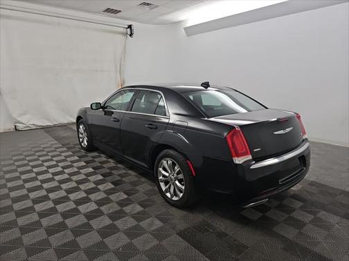 2015 Chrysler 300 Limited