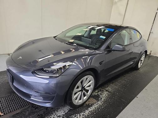2022 Tesla Model 3 Standard Range