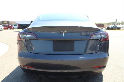 2022 Tesla Model 3 Standard Range
