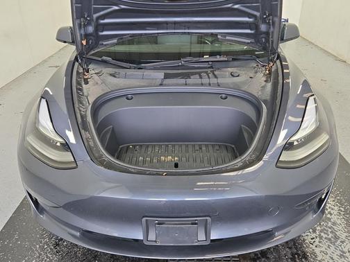 2022 Tesla Model 3 Standard Range