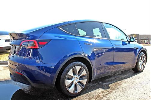 2024 Tesla Model Y Long Range