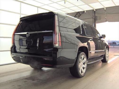 2015 Cadillac Escalade ESV Luxury