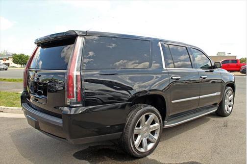 2015 Cadillac Escalade ESV Luxury