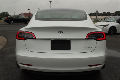 WHITE 2022 Tesla Model 3 Long Range