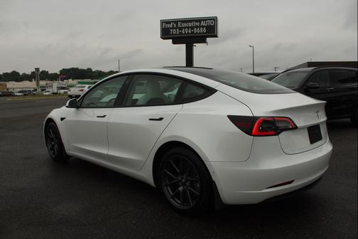 WHITE 2022 Tesla Model 3 Long Range