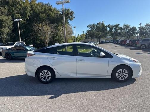 2017 Toyota Prius Four