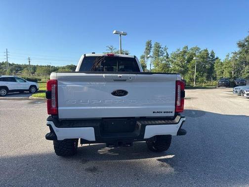 Star White 2024 Ford F-250 Lariat