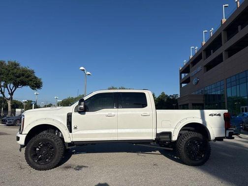 Star White 2024 Ford F-250 Lariat