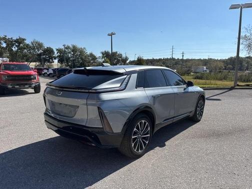 2024 Cadillac LYRIQ Sport