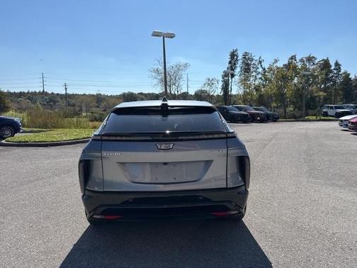 2024 Cadillac LYRIQ Sport