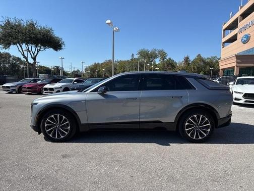 2024 Cadillac LYRIQ Sport