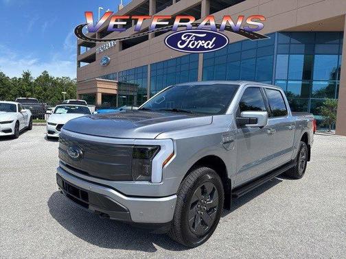 2023 Ford F-150 Lightning LARIAT