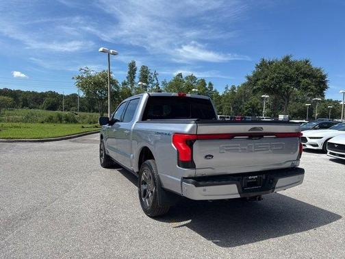 2023 Ford F-150 Lightning LARIAT
